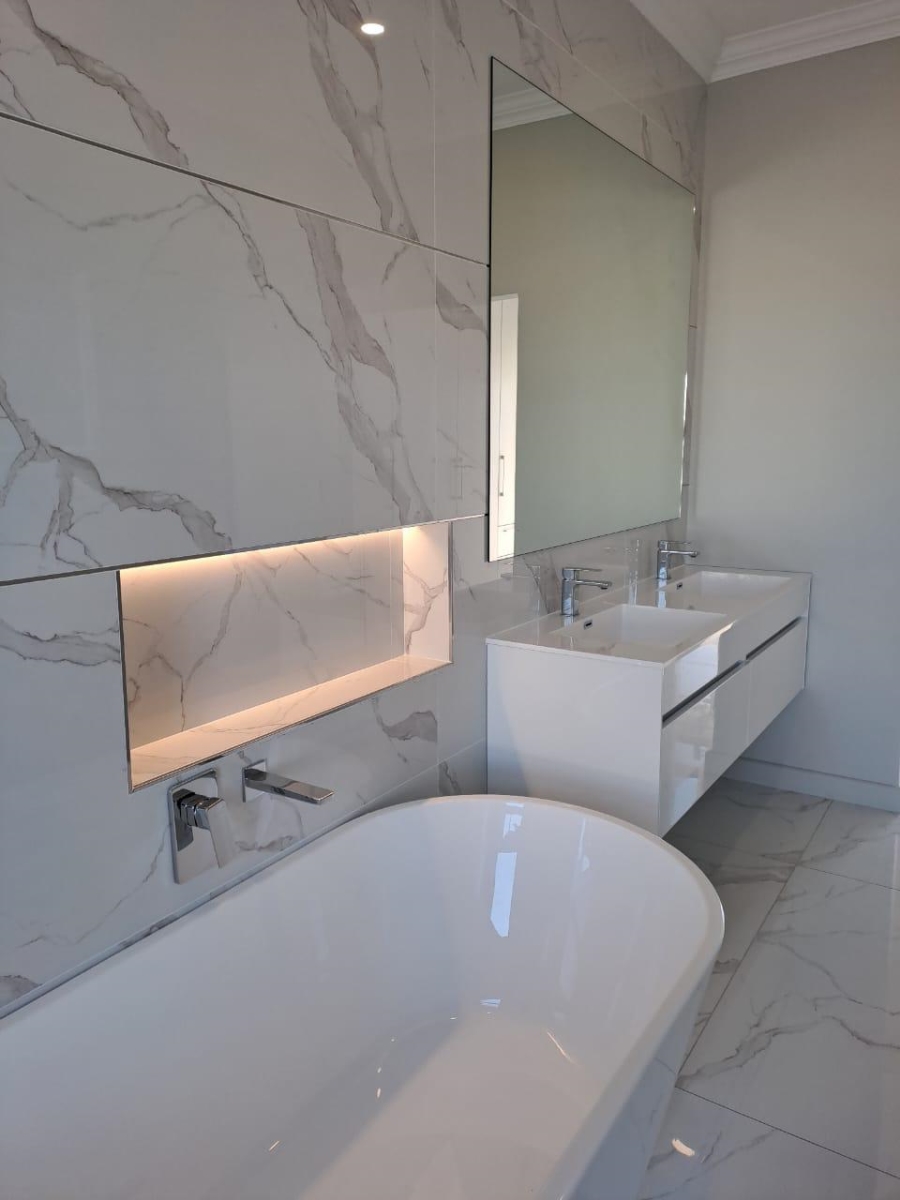 4 Bedroom Property for Sale in Sandown Western Cape